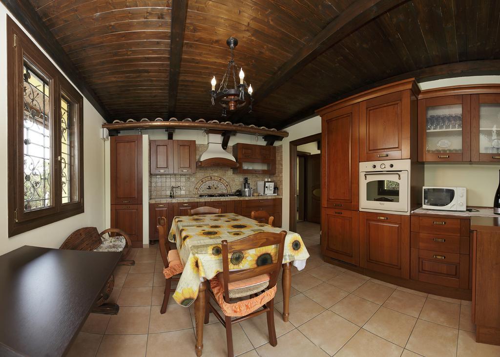 Bed and Breakfast Borgo Dei Sensi Casumaro Экстерьер фото